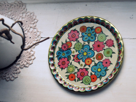 Tray